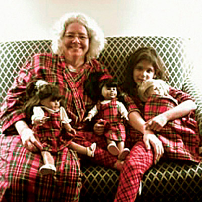 Molly, Hannah, Samantha, Vania, and unknown child