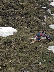 less snow with the scarf on a smaller bump