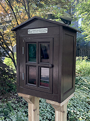well maintaine (or new?) free library